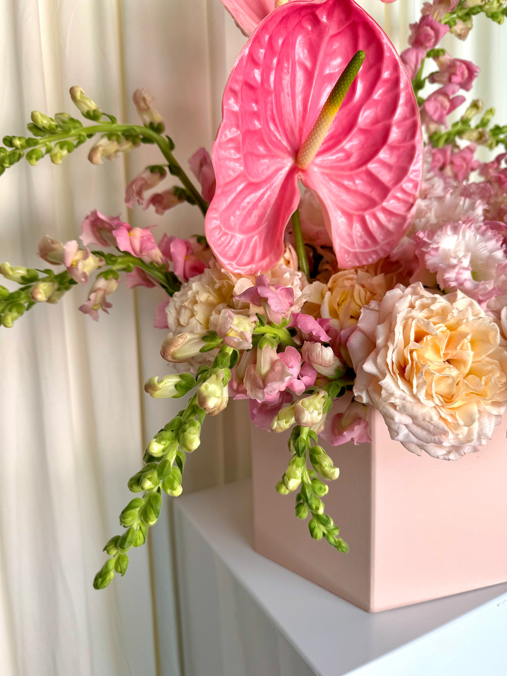 Shirley Flower Box